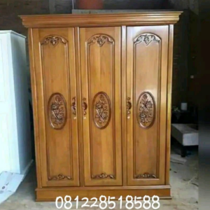 Lemari pakaian jati pluru