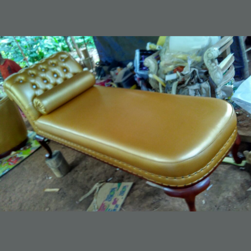 Sofa santai minimalis