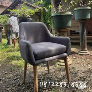 Kursi Cafe Jati Klasik Minimalis