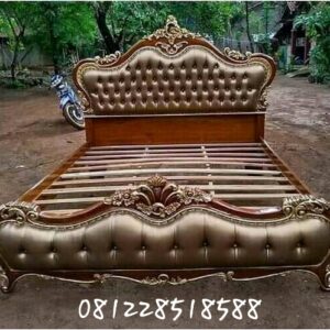 Tempat Tidur Ukiran Mewah