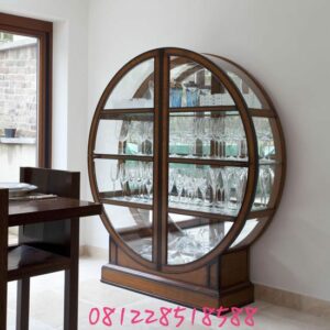 Lemari Hias Klasik Kaca