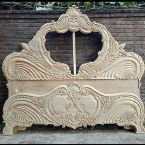 Tempat Tidur Ukiran Jati Mewah