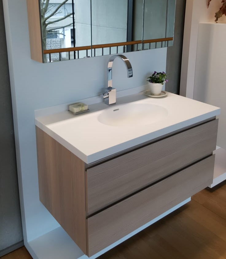 Nakas Wastefel Minimalis Multifungsi