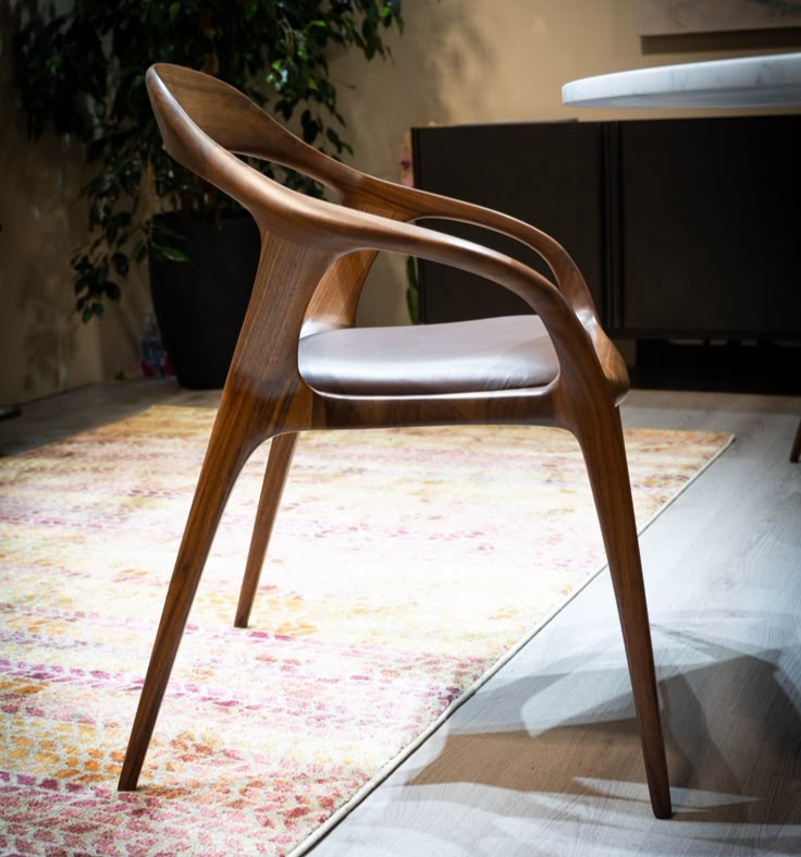 Kursi Cafe Antik Mewah Modern