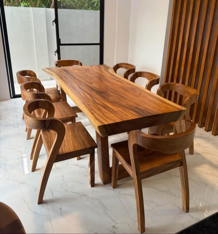 Set Meja Makan Trembesi Mewah