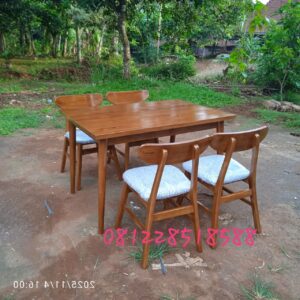 Set Kursi Makan Kacang